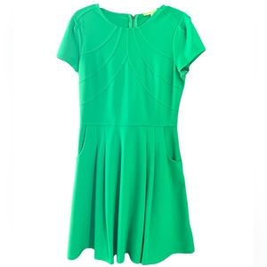 Gianni Bini Green Dress with pockets Size Medium.